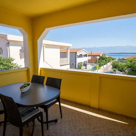 Apartments Pavic Vir Exterior photo