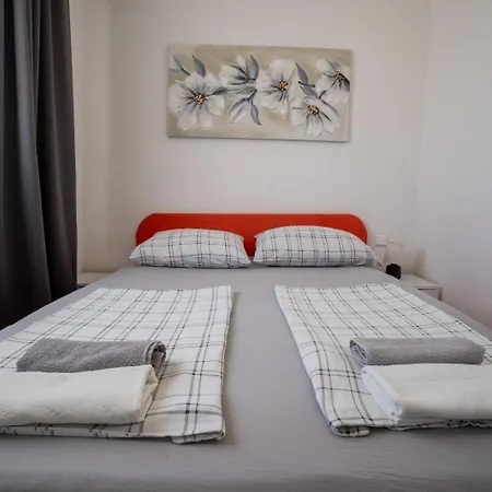 Apartments Pavic Vir Exterior photo