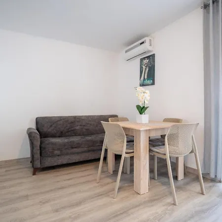 Apartments Pavic Vir Exterior photo
