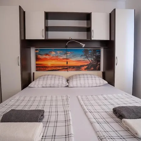 Apartments Pavic Vir Exterior photo