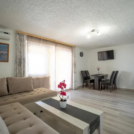 Apartments Pavic Vir Exterior photo
